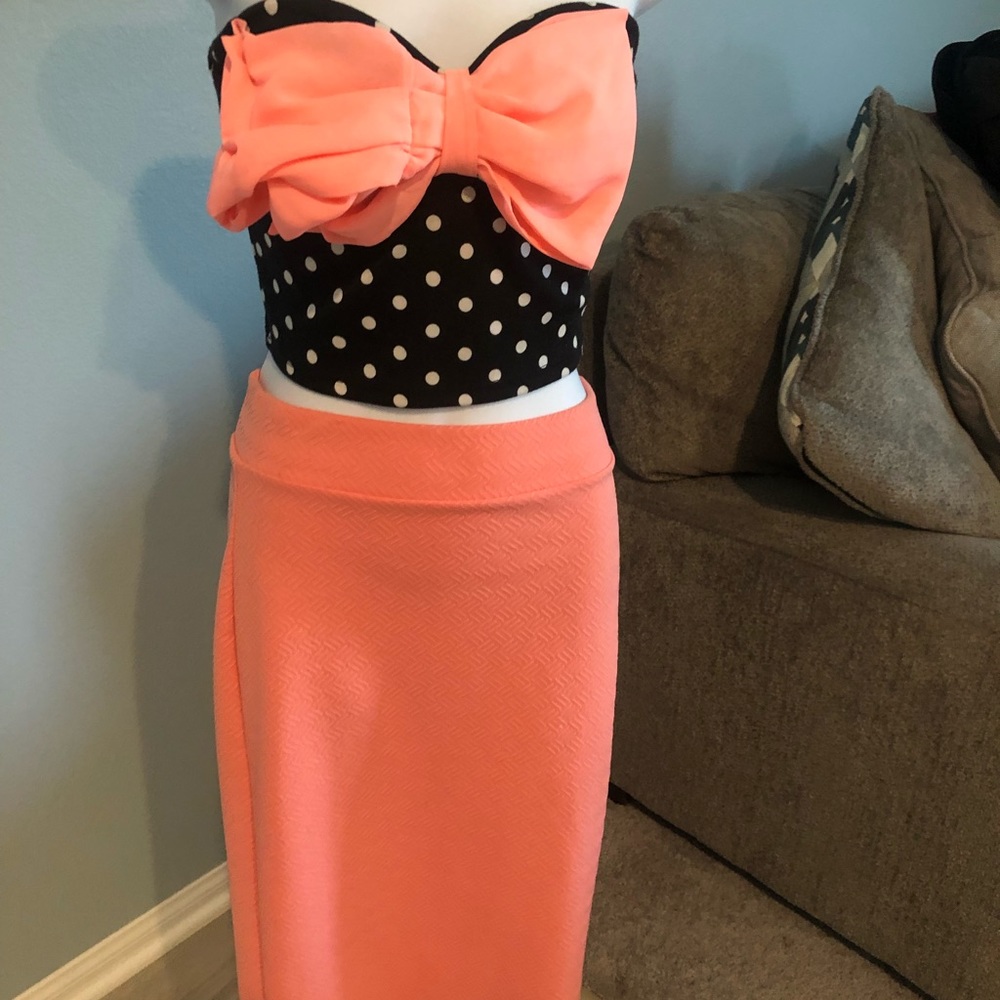 Peach pencil skirt (top listed separately)